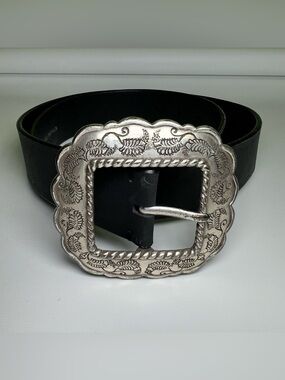 Silpada designs genuine Italian leather belt size XL